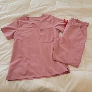 Chalk pink figs Scrub set L top, M bottom